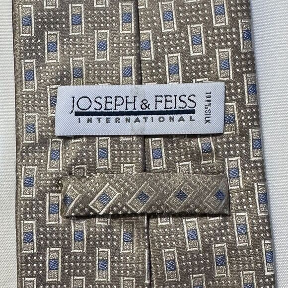 Joseph & Feiss International 100% Silk Tie 4” Beige And Baby Blue Geometric - Picture 3 of 6